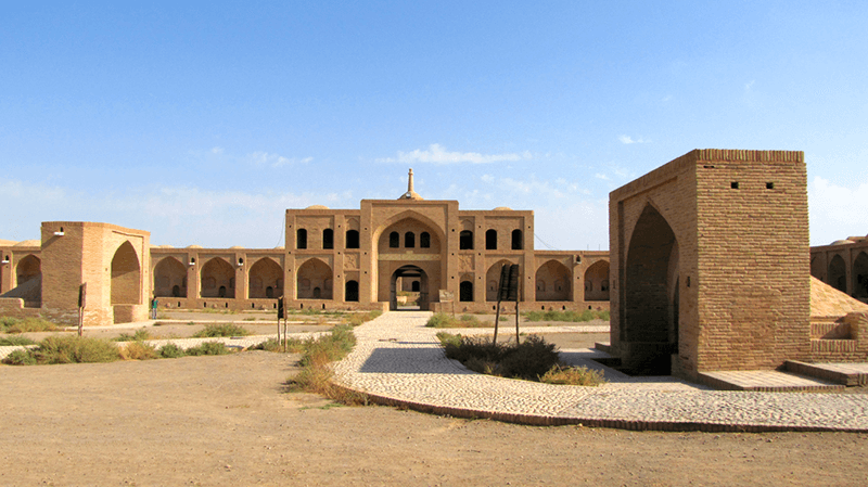 ساختار کاروانسرا در ایران-زیگوکمپ