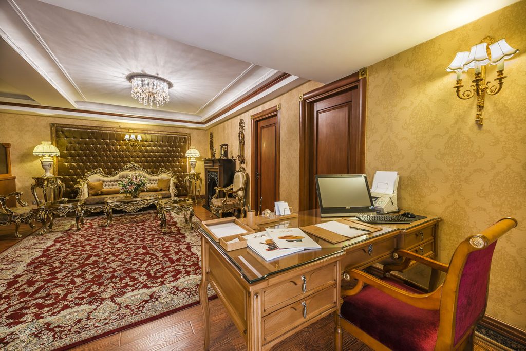 نمونه اتاق پرزیدنت در یک هتل در ایران