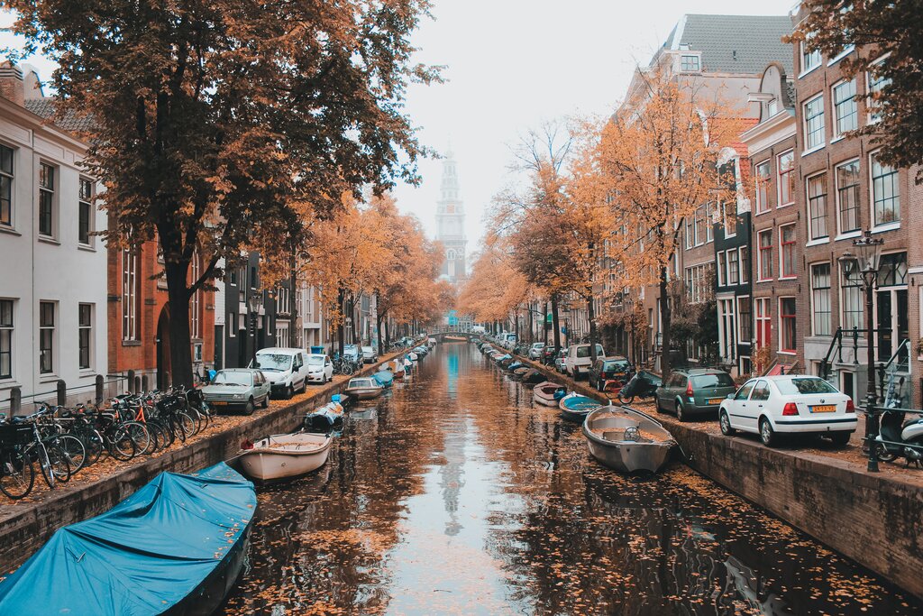 از آمستردام دیدن کنید